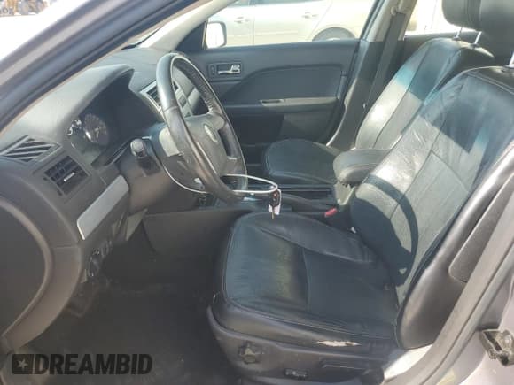 ✅ 2007 Mercury Milan Premier • VIN: 3MEHM08137R651510 • Lot: 68166195. Listed on Copart with 200,574 mi. Free auction sales archive from the USA and detailed vehicle history report at DreamBid. Image 7.