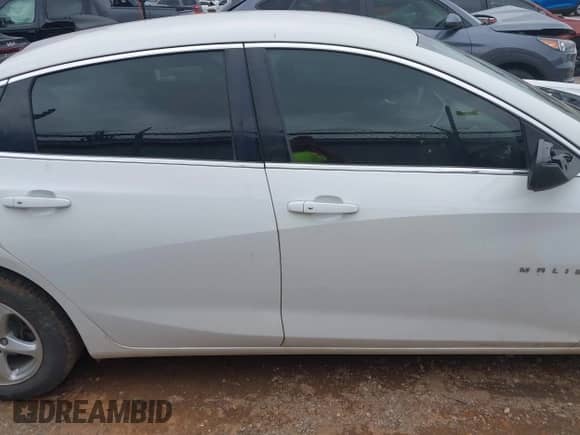 2018 Chevrolet Malibu LS with VIN 1G1ZC5ST1JF240748, listed as a IAAI auction lot 42419847 with 116,753 mi miles and . Bid and sale history available at DreamBid. Image 14.