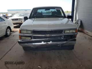1996 Chevrolet Silverado 2500 с VIN 1GCGC29J7TE263932, выставлен на аукционе Copart как лот 51643115 с пробегом 105 102 миль миль и Списание • Salvage title. История ставок и продаж доступна на DreamBid. Изображение 5.