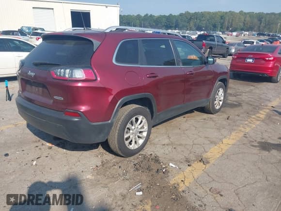 ✅ 2019 Jeep Cherokee Latitude • VIN: 1C4PJMCB7KD425453 • Lot: 43258961. Listed on IAAI with 108,240 mi. Free auction sales archive from the USA and detailed vehicle history report at DreamBid. Image 4.