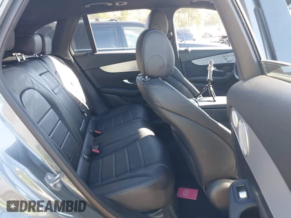 ✅ 2019 Mercedes-Benz GLC 300 • VIN: WDC0G4KB6KF661432 • Лот: 43355635. Опубликован ранее на IAAI с пробегом 41 096 миль. Бесплатный доступ к архиву аукционных продаж из США и подробный отчёт об истории автомобиля на DreamBid. Изображение 8.