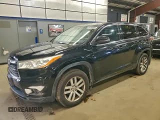 ✅ 2015 Toyota Highlander LE Plus • VIN: 5TDBKRFHXFS145427 • Lot: 96760045. Wystawiony na Copart z przebiegiem 393 500 mil. Bezpłatny archiwum sprzedaży aukcyjnych z USA i szczegółowy raport historii pojazdu na DreamBid. Zdjęcie 1.