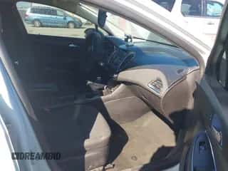 2016 Chevrolet Cruze LT с VIN 1G1BE5SM2G7271451, выставлен на аукционе IAAI как лот 43391114 с пробегом 228 784 миль миль и . История ставок и продаж доступна на DreamBid. Изображение 5.