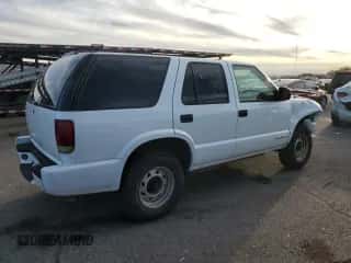2005 Chevrolet Blazer LS z VIN 1GNCS13X45K100692, wystawiony jako Copart lot #81526904 z przebiegiem 143 577 mil mil oraz Szkoda całkowita • Salvage title. Historia ofert i sprzedaży dostępna na DreamBid. Obrazek 3.