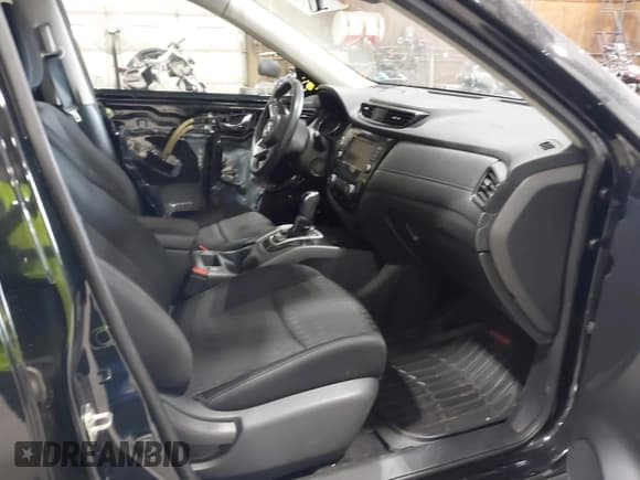 ✅ 2019 Nissan Rogue SV • VIN: KNMAT2MV1KP527178 • Лот: 43257513. Опубликован ранее на IAAI с пробегом 74 080 миль. Бесплатный доступ к архиву аукционных продаж из США и подробный отчёт об истории автомобиля на DreamBid. Изображение 5.