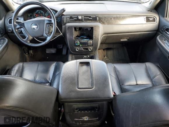 ✅ 2008 Chevrolet Silverado 1500 LTZ • VIN: 2GCEK133581309412 • Lot: 75564724. Listed on Copart with 203,315 mi. Free auction sales archive from the USA and detailed vehicle history report at DreamBid. Image 8.