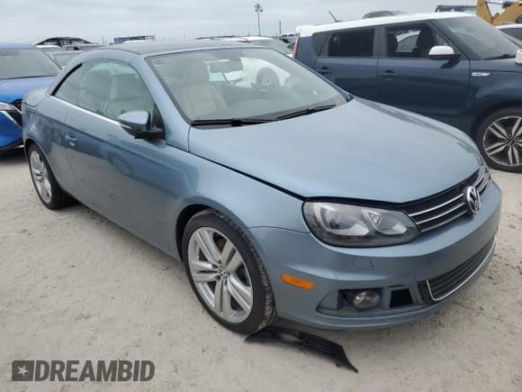 ✅ 2014 Volkswagen Eos Executive • VIN: WVWFW8AH5EV003854 • Lot: 74825484. Wystawiony na Copart z przebiegiem Nie podano. Bezpłatny archiwum sprzedaży aukcyjnych z USA i szczegółowy raport historii pojazdu na DreamBid. Zdjęcie 4.