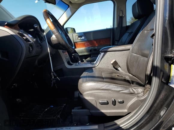 ✅ 2010 Ford Flex Limited • VIN: 2FMHK6DC8ABA62715 • Lot: 84540465. Listed on Copart with 179,860 mi. Free auction sales archive from the USA and detailed vehicle history report at DreamBid. Image 7.