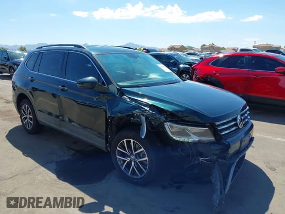 ✅ 2019 Volkswagen Tiguan SE • VIN: 3VV3B7AX2KM127765 • Lot: 43223939. Wystawiony na IAAI z przebiegiem 97 114 mil. Bezpłatny archiwum sprzedaży aukcyjnych z USA i szczegółowy raport historii pojazdu na DreamBid. Zdjęcie 6.
