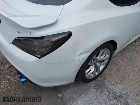 ✅ 2013 Hyundai Genesis Coupe R-Spec • VIN: KMHHU6KJ4DU105764 • Lot: 42673354. Wystawiony na IAAI z przebiegiem 38 479 mil. Bezpłatny archiwum sprzedaży aukcyjnych z USA i szczegółowy raport historii pojazdu na DreamBid. Zdjęcie 13.