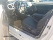 ✅ 2013 Volkswagen Beetle Fender Edition • VIN: 3VWJP7AT0DM670052 • Lot: 68022534. Listed on Copart with 59,490 mi. Free auction sales archive from the USA and detailed vehicle history report at DreamBid. Image 8.