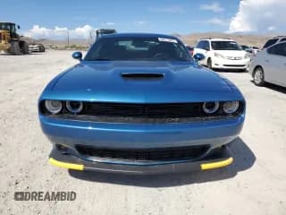 ✅ 2022 Dodge Challenger GT • VIN: 2C3CDZKG0NH182449 • Lot: 68214603. Wystawiony na Copart z przebiegiem 7 436 mil. Bezpłatny archiwum sprzedaży aukcyjnych z USA i szczegółowy raport historii pojazdu na DreamBid. Zdjęcie 5.