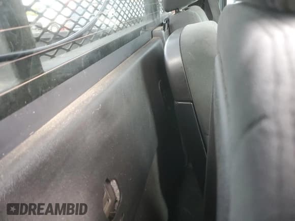 ✅ 2007 Chevrolet Silverado 2500HD 1LT • VIN: 1GCHK24K07E529613 • Lot: 86245915. Wystawiony na Copart z przebiegiem 145 363 mil. Bezpłatny archiwum sprzedaży aukcyjnych z USA i szczegółowy raport historii pojazdu na DreamBid. Zdjęcie 10.