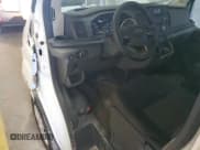 ✅ 2024 Ford Transit Cargo • VIN: 1FTBR1Y84RKA71248 • Lot: 84648815. Wystawiony na Copart z przebiegiem 8 936 mil. Bezpłatny archiwum sprzedaży aukcyjnych z USA i szczegółowy raport historii pojazdu na DreamBid. Zdjęcie 8.