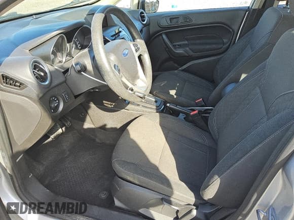 ✅ 2019 Ford Fiesta SE • VIN: 3FADP4EJXKM140617 • Lot: 92281975. Listed on Copart with 138,075 mi. Free auction sales archive from the USA and detailed vehicle history report at DreamBid. Image 7.