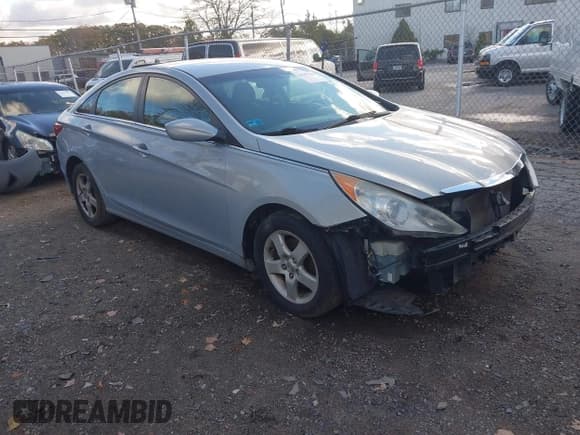 ✅ 2012 Hyundai Sonata GLS • VIN: 5NPEB4AC7CH475247 • Лот: 43547336. Опубликован ранее на IAAI с пробегом 257 896 миль. Бесплатный доступ к архиву аукционных продаж из США и подробный отчёт об истории автомобиля на DreamBid. Изображение 1.
