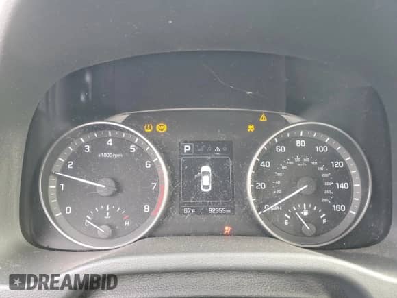 2018 Hyundai Elantra SEL with VIN 5NPD84LF5JH393001, listed as a Copart auction lot 84363465 with 92,355 mi miles and Salvage title. Bid and sale history available at DreamBid. Image 9.