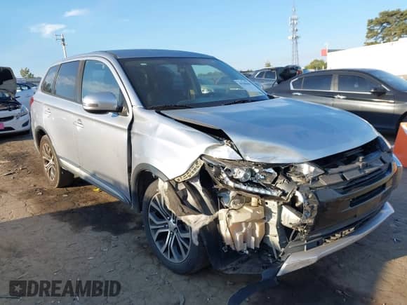 2016 Mitsubishi Outlander SE с VIN JA4AD3A37GZ050106, выставлен на аукционе IAAI как лот 43296604 с пробегом 223 109 миль миль и . История ставок и продаж доступна на DreamBid. Изображение 6.