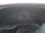 ✅ 2002 Ford Econoline Passenger XL • VIN: 1FBSS31L52HA44517 • Лот: 42819185. Опубликован ранее на Copart с пробегом 148 064 миль. Бесплатный доступ к архиву аукционных продаж из США и подробный отчёт об истории автомобиля на DreamBid. Изображение 9.