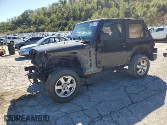 ✅ 2013 Jeep Wrangler Sport • VIN: 1C4AJWAGXDL704002 • Lot: 85896725. Wystawiony na Copart z przebiegiem 166 893 mil. Bezpłatny archiwum sprzedaży aukcyjnych z USA i szczegółowy raport historii pojazdu na DreamBid. Zdjęcie 1.