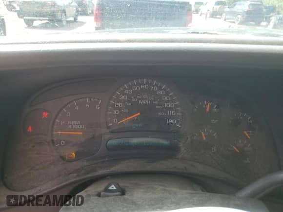 2004 Chevrolet Silverado 1500 Work Truck z VIN 1GCEK14V64Z133889, wystawiony jako Copart lot #67903994 z przebiegiem 118 023 mil mil oraz Czysty tytuł • Clean title. Historia ofert i sprzedaży dostępna na DreamBid. Obrazek 9.