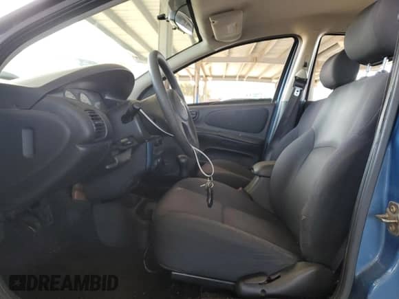 2003 Dodge Neon SXT z VIN 1B3ES56C83D164240, wystawiony jako Copart lot #51694645 z przebiegiem 169 504 mil mil oraz Szkoda całkowita • Salvage title. Historia ofert i sprzedaży dostępna na DreamBid. Obrazek 7.