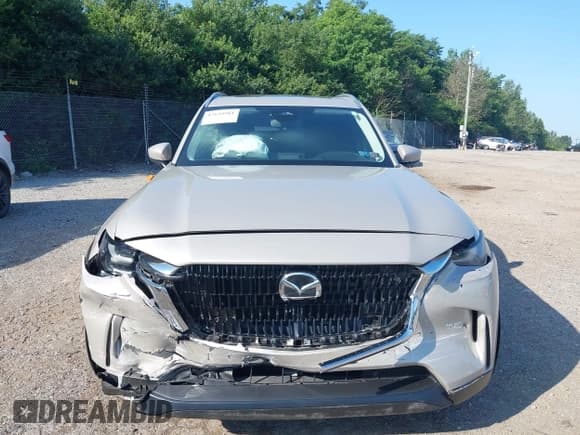 ✅ 2024 Mazda CX-90 Preferred Plus • VIN: JM3KKCHD5R1103456 • Lot: 42659981. Wystawiony na IAAI z przebiegiem 20 135 mil. Bezpłatny archiwum sprzedaży aukcyjnych z USA i szczegółowy raport historii pojazdu na DreamBid. Zdjęcie 13.