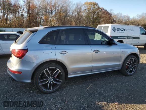✅ 2017 Audi SQ5 Premium Plus • VIN: WA1CCAFP7HA062283 • Lot: 91812205. Listed on Copart with 103,332 mi. Free auction sales archive from the USA and detailed vehicle history report at DreamBid. Image 3.