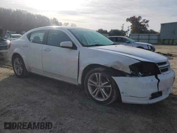 ✅ 2014 Dodge Avenger SXT • VIN: 1C3CDZCB6EN217733 • Лот: 79551144. Опубликован ранее на Copart с пробегом 157 228 миль. Бесплатный доступ к архиву аукционных продаж из США и подробный отчёт об истории автомобиля на DreamBid. Изображение 4.