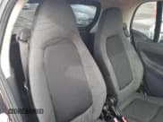 ✅ 2014 Smart fortwo Passion • VIN: WMEEJ9AA2EK764072 • Lot: 93489255. Wystawiony na Copart z przebiegiem 57 159 mil. Bezpłatny archiwum sprzedaży aukcyjnych z USA i szczegółowy raport historii pojazdu na DreamBid. Zdjęcie 10.