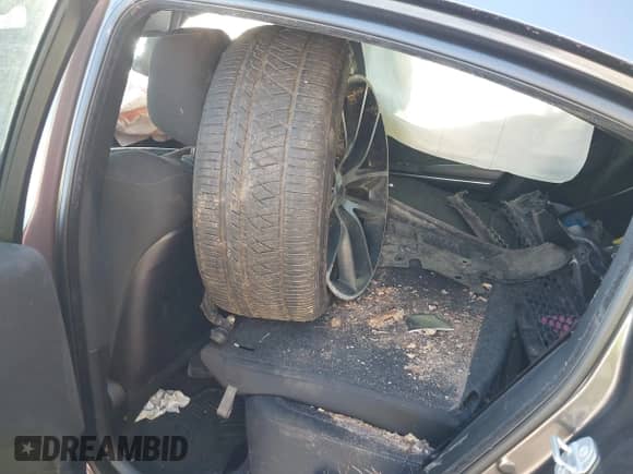 2018 Dodge Charger Daytona 392 z VIN 2C3CDXGJ0JH326908, wystawiony jako IAAI lot #41398894 z przebiegiem 67 564 mil mil oraz . Historia ofert i sprzedaży dostępna na DreamBid. Obrazek 8.