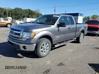 ✅ 2014 Ford F-150 XL • VIN: 1FTFX1ET3EKE32463 • Lot: 82300555. Wystawiony na Copart z przebiegiem 110 726 mil. Bezpłatny archiwum sprzedaży aukcyjnych z USA i szczegółowy raport historii pojazdu na DreamBid. Zdjęcie 1.