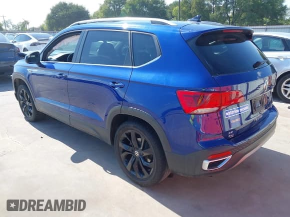 ✅ 2022 Volkswagen Taos SE • VIN: 3VVLX7B24NM095541 • Лот: 43166656. Опубликован ранее на IAAI с пробегом 42 130 миль. Бесплатный доступ к архиву аукционных продаж из США и подробный отчёт об истории автомобиля на DreamBid. Изображение 3.