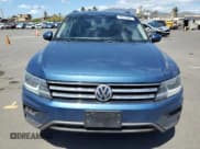✅ 2018 Volkswagen Tiguan SEL • VIN: 3VV3B7AX3JM021372 • Лот: 48673885. Опубликован ранее на Copart с пробегом 47 700 миль. Бесплатный доступ к архиву аукционных продаж из США и подробный отчёт об истории автомобиля на DreamBid. Изображение 5.