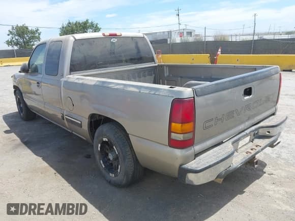 ✅ 2001 Chevrolet Silverado 1500 LS • VIN: 2GCEC19V211173896 • Lot: 42594285. Listed on IAAI with 171,937 mi. Free auction sales archive from the USA and detailed vehicle history report at DreamBid. Image 3.
