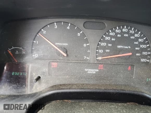 ✅ 2004 Dodge Dakota • VIN: 1D7GL12K74S701368 • Lot: 70664005. Wystawiony na Copart z przebiegiem 232 372 mil. Bezpłatny archiwum sprzedaży aukcyjnych z USA i szczegółowy raport historii pojazdu na DreamBid. Zdjęcie 9.