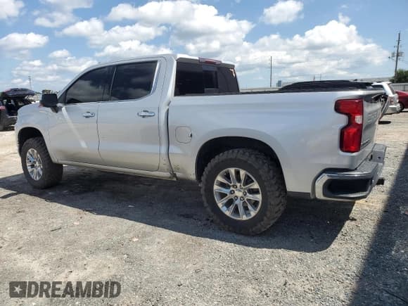 ✅ 2019 Chevrolet Silverado 1500 LTZ • VIN: 3GCUYGED4KG135771 • Лот: 71787264. Опубликован ранее на Copart с пробегом 96 229 миль. Бесплатный доступ к архиву аукционных продаж из США и подробный отчёт об истории автомобиля на DreamBid. Изображение 2.