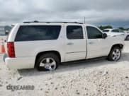 ✅ 2009 Chevrolet Suburban LTZ • VIN: 1GNFC36039R217259 • Lot: 62577305. Wystawiony na Copart z przebiegiem 131 692 mil. Bezpłatny archiwum sprzedaży aukcyjnych z USA i szczegółowy raport historii pojazdu na DreamBid. Zdjęcie 3.