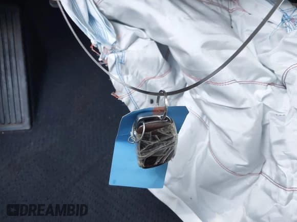 ✅ 2015 Hyundai Sonata Limited • VIN: 5NPE34AF4FH113517 • Лот: 41902530. Опубликован ранее на IAAI с пробегом 104 446 миль. Бесплатный доступ к архиву аукционных продаж из США и подробный отчёт об истории автомобиля на DreamBid. Изображение 11.