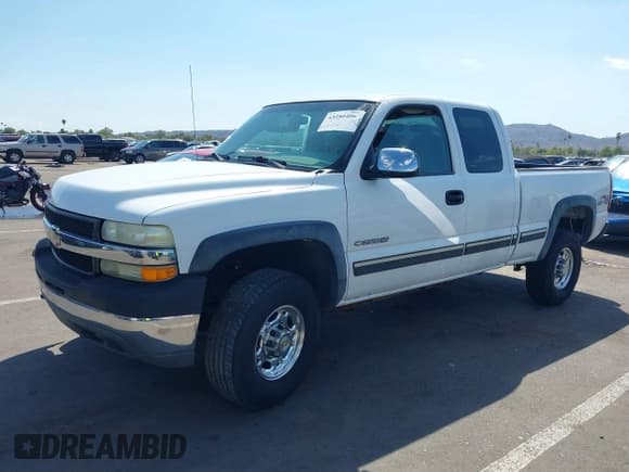 ✅ 2002 Chevrolet Silverado 2500HD • VIN: 1GCHK29U82E248890 • Lot: 43280406. Wystawiony na IAAI z przebiegiem 114 545 mil. Bezpłatny archiwum sprzedaży aukcyjnych z USA i szczegółowy raport historii pojazdu na DreamBid. Zdjęcie 2.
