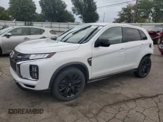 2022 Mitsubishi Outlander ES с VIN JA4APUAU4NU001901, выставлен на аукционе Copart как лот 81646385 с пробегом 22 655 миль миль и Списание • Salvage title. История ставок и продаж доступна на DreamBid. Изображение 1.