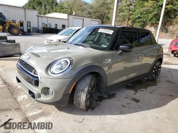 ✅ 2021 MINI Hardtop 4 Door Cooper S • VIN: WMWXU9C01M2M93830 • Lot: 82340485. Listed on Copart with 43,420 mi. Free auction sales archive from the USA and detailed vehicle history report at DreamBid. Image 1.