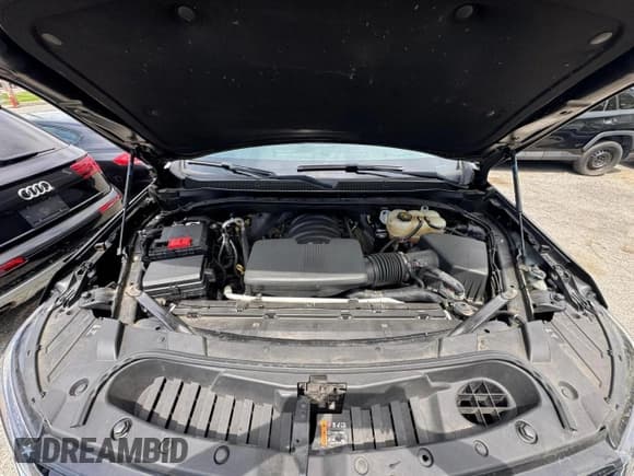 ✅ 2022 Chevrolet Suburban LT • VIN: 1GNSKCKD8NR102970 • Лот: 92724845. Опубликован ранее на Copart с пробегом 195 759 миль. Бесплатный доступ к архиву аукционных продаж из США и подробный отчёт об истории автомобиля на DreamBid. Изображение 7.