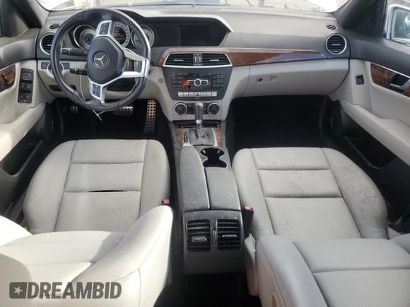 ✅ 2013 Mercedes-Benz C 250 Sport • VIN: WDDGF4HB8DR299853 • Lot: 92694575. Listed on Copart with 104,855 mi. Free auction sales archive from the USA and detailed vehicle history report at DreamBid. Image 7.
