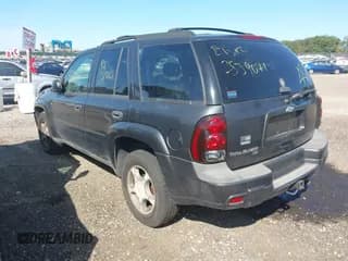 ✅ 2007 Chevrolet TrailBlazer LS • VIN: 1GNDT13S472117386 • Лот: 43206865. Опубликован ранее на IAAI с пробегом Не указан. Бесплатный доступ к архиву аукционных продаж из США и подробный отчёт об истории автомобиля на DreamBid. Изображение 3.