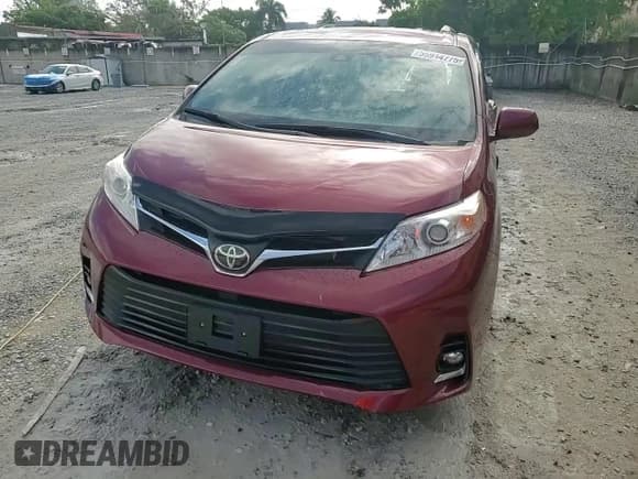 ✅ 2020 Toyota Sienna LE Auto Access Seat • VIN: 5TDKZ3DC4LS060501 • Lot: 55944775. Listed on Copart with 21,345 mi. Free auction sales archive from the USA and detailed vehicle history report at DreamBid. Image 14.