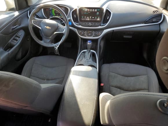 ✅ 2017 Chevrolet Volt LT • VIN: 1G1RC6S51HU213644 • Lot: 78435474. Wystawiony na Copart z przebiegiem 133 097 mil. Bezpłatny archiwum sprzedaży aukcyjnych z USA i szczegółowy raport historii pojazdu na DreamBid. Zdjęcie 8.