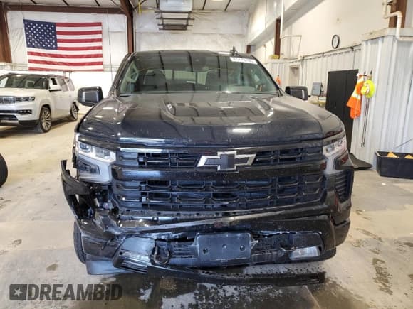 ✅ 2025 Chevrolet Silverado 1500 • VIN: 1GCUKEEL4SZ106431 • Лот: 61479785. Опубликован ранее на Copart с пробегом 19 161 миль. Бесплатный доступ к архиву аукционных продаж из США и подробный отчёт об истории автомобиля на DreamBid. Изображение 5.