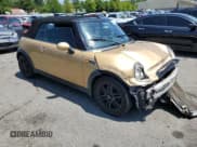 ✅ 2005 MINI Convertible • VIN: WMWRF33565TG13597 • Lot: 60412165. Wystawiony na Copart z przebiegiem Nie podano. Bezpłatny archiwum sprzedaży aukcyjnych z USA i szczegółowy raport historii pojazdu na DreamBid. Zdjęcie 4.