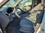 ✅ 2015 Chevrolet Traverse LT • VIN: 1GNKVGKDXFJ213227 • Lot: 81091875. Wystawiony na Copart z przebiegiem 123 858 mil. Bezpłatny archiwum sprzedaży aukcyjnych z USA i szczegółowy raport historii pojazdu na DreamBid. Zdjęcie 7.